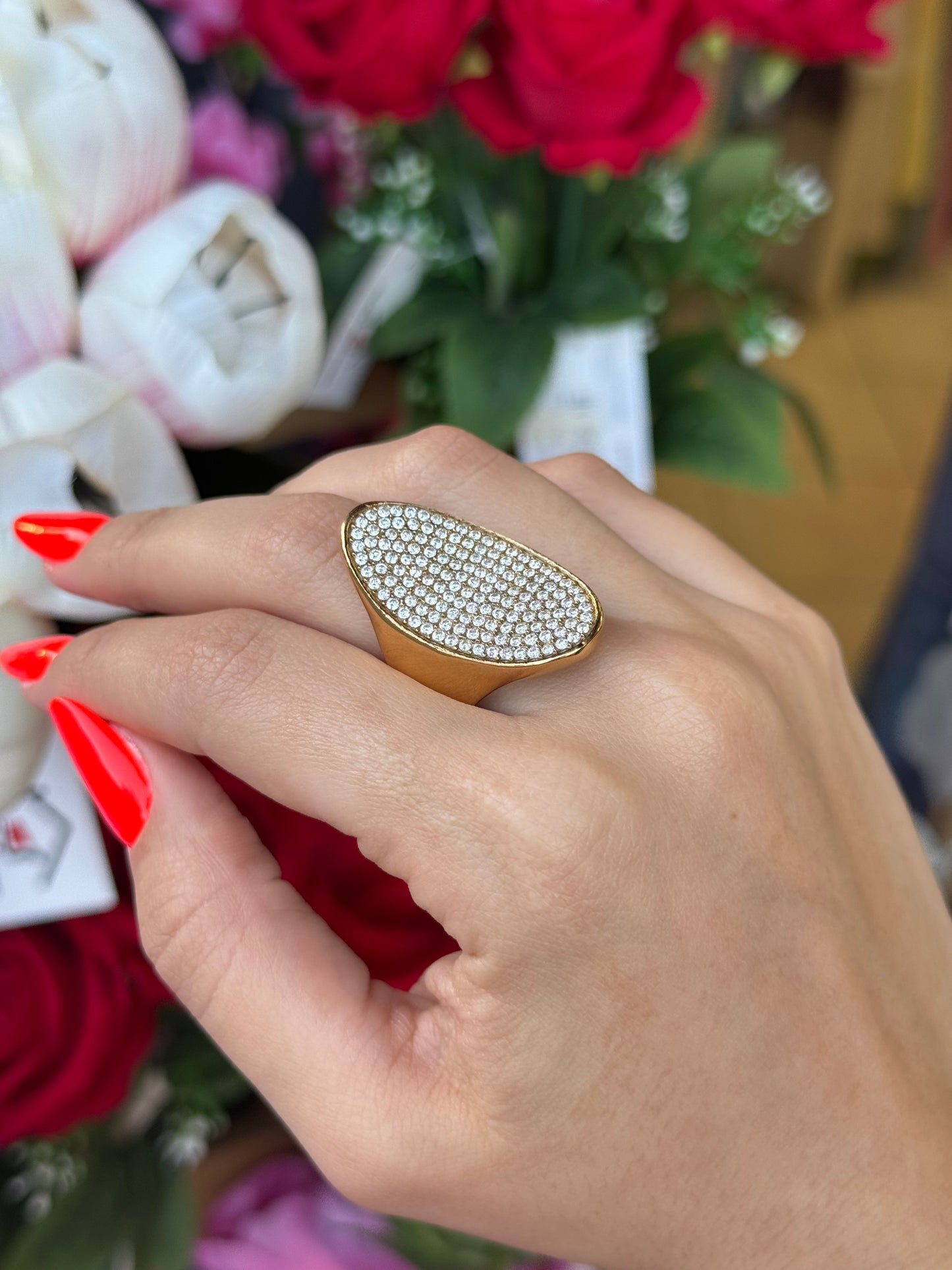 ANELLO PAVE’ OVALE