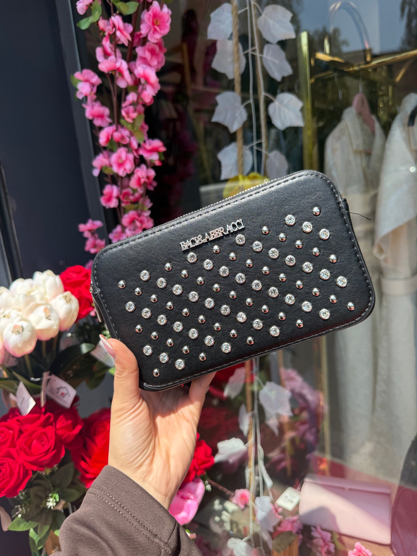 POCHETTE NERA ✨