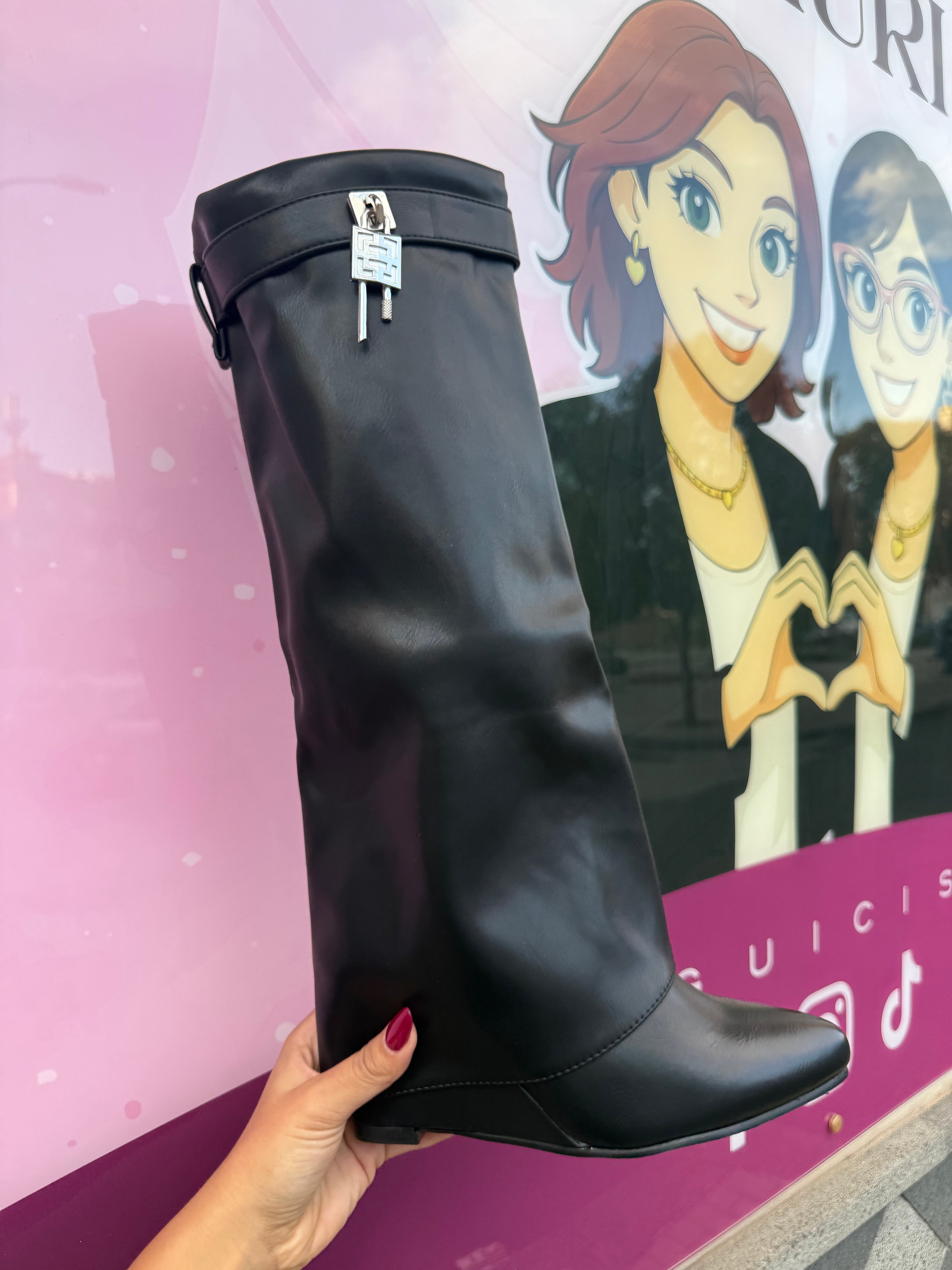 STIVALE MUST HAVE